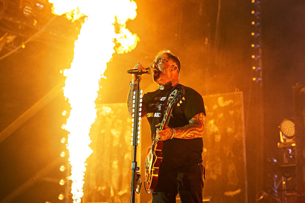 Aaron Lewis